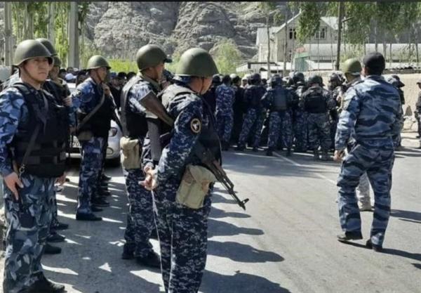 درگیری در مرز تاجیکستان-قرقیزستان 13 کشته برجای گذاشت درگیری در مرز تاجیکستان-قرقیزستان 13 کشته برجای گذاشت
