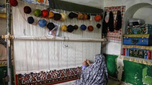 برگزاری نمایشگاه محصولات زنان سرپرست خانوار در دهه کرامت برگزاری نمایشگاه محصولات زنان سرپرست خانوار در دهه کرامت