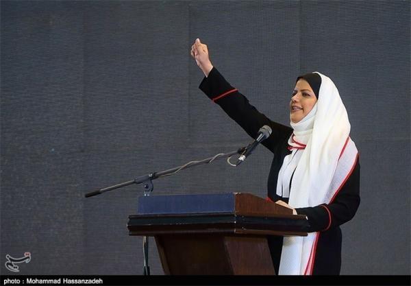 توضیحات هراتیان در واکنش به صحبت های فرهاد مجیدی؛ فردی که توضیحات هراتیان در واکنش به صحبت های فرهاد مجیدی؛ فردی که به ما معرفی شده، دندانپزشک است